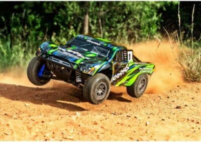 traxxas slash 4x4 bl 2s rtr 68154 4 vert